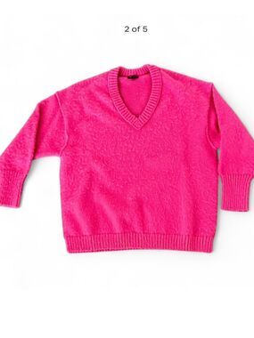 Wild Fable Vibrant Pink V-Neck Sweater